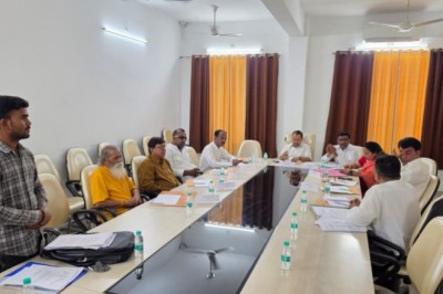 ओबीसी आयोग की जनसुनवाई में उठे भूमि, नियुक्ति और पेंशन के मामले