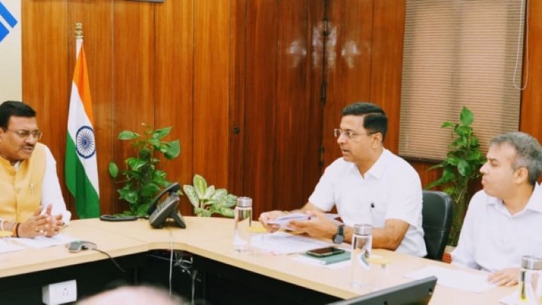 मुख्य सचिव श्री आनन्द बर्द्धन ने समन्वित, प्रभावी एवं समयबद्ध आपातकालीन प्रतिक्रिया प्रणाली स्थापित किए जाने हेतु सम्बन्धित विभागों के साथ समन्वय बैठक आयोजित की