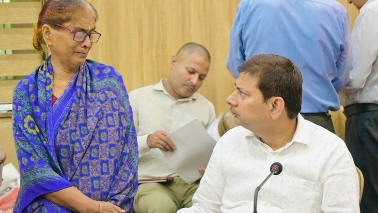 सरकारी भूमि पर कब्जे और प्लॉटिंग की शिकायत पर जांच के निर्देश, जन समाधान दिवस में 137 से अधिक फरियाद