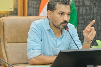रेयर डिजीज से पीड़ित बच्चों के उपचार हेतु डीएम की पहल; 10 बच्चों के उपचार को जिला प्रशासन ने दिए रू0 9.60 लाख